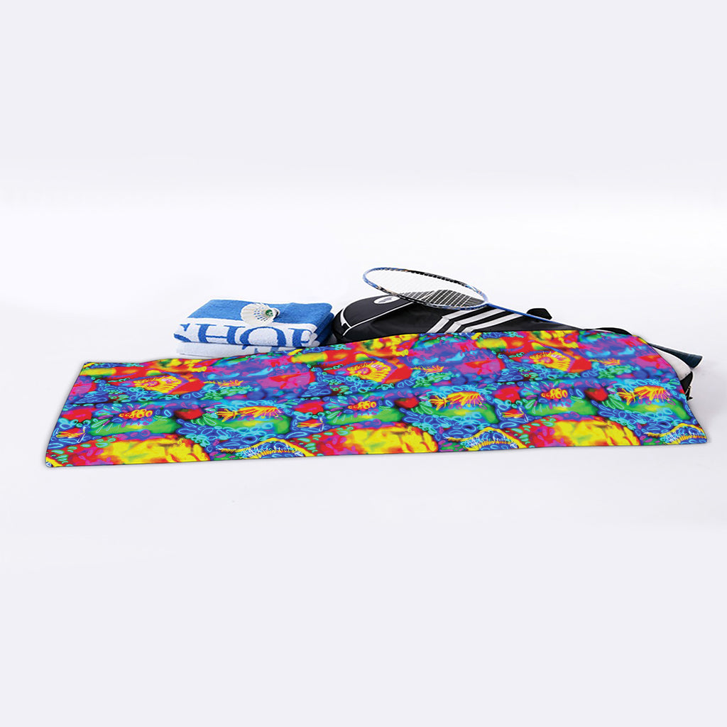 Abstract Psychedelic Print Sports Towel