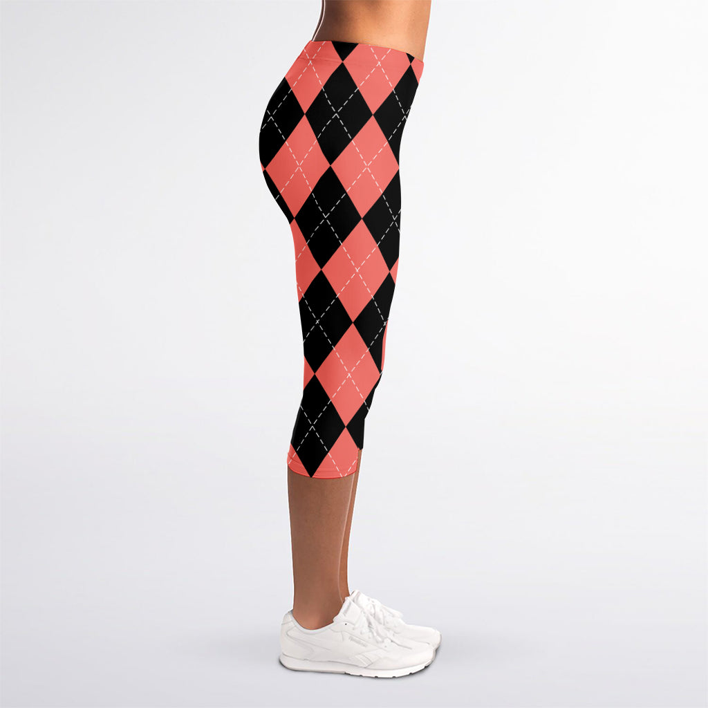 Black And Coral Argyle Pattern Print Women's Capri Leggings