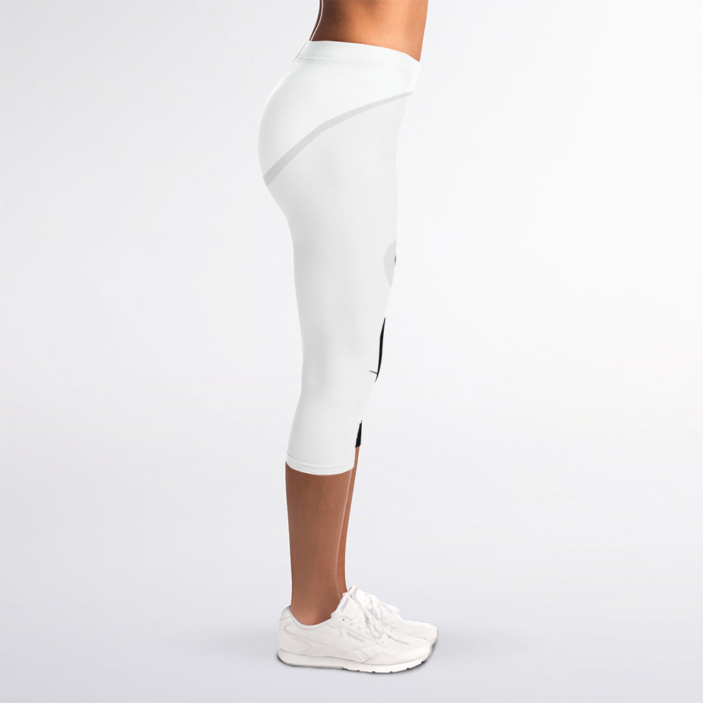Black And White Cat Yin Yang Print Women's Capri Leggings