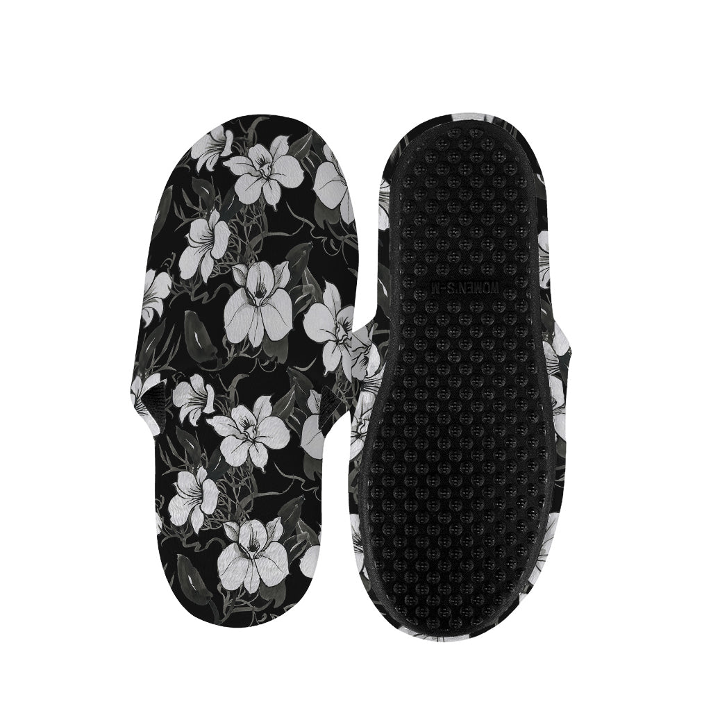 Black And White Cattleya Pattern Print Slippers