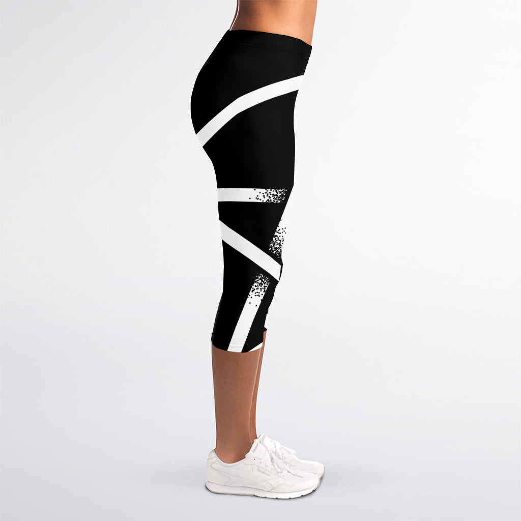 Black And White Pentagram Symbol Print Women's Capri Leggings