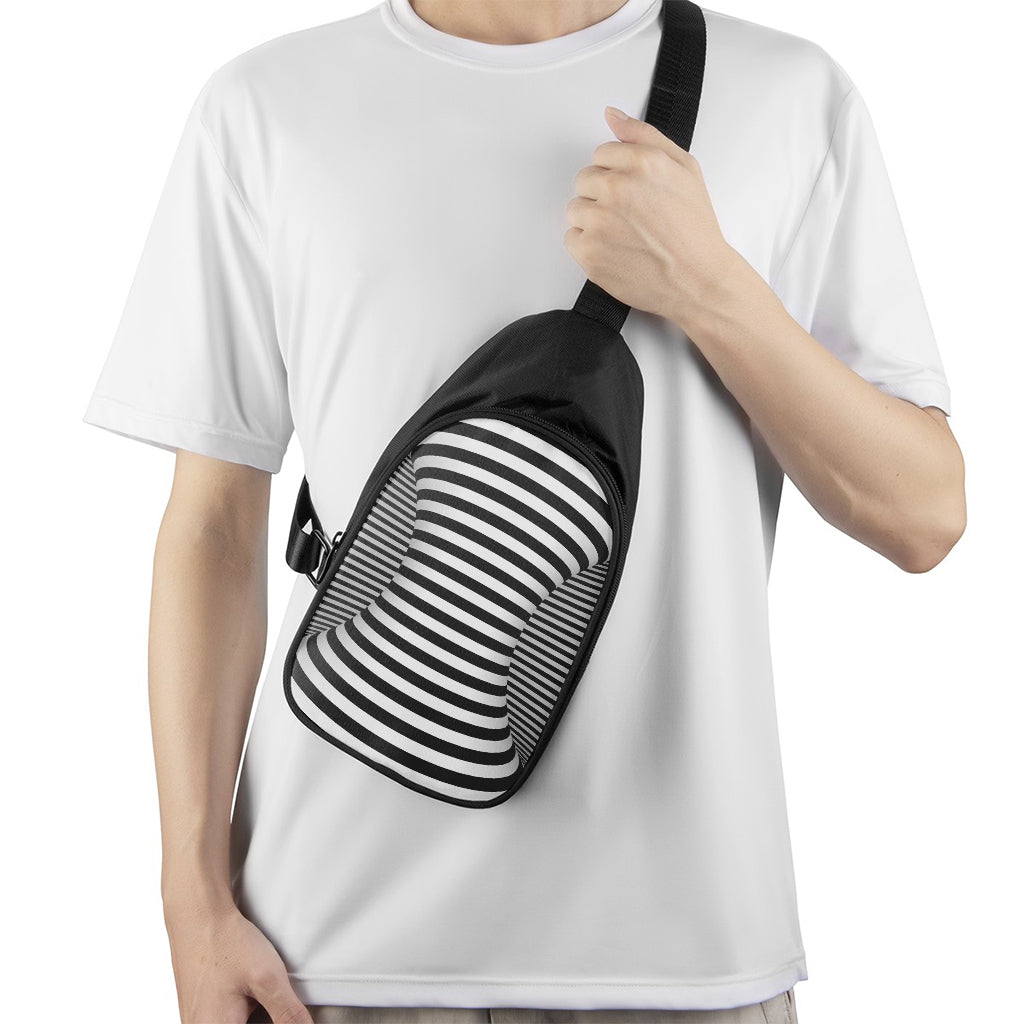 Black And White Torus Illusion Print Chest Bag