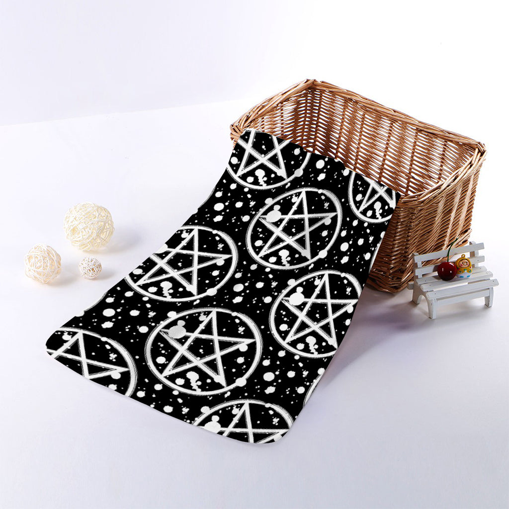 Black And White Wicca Pentagram Print Towel