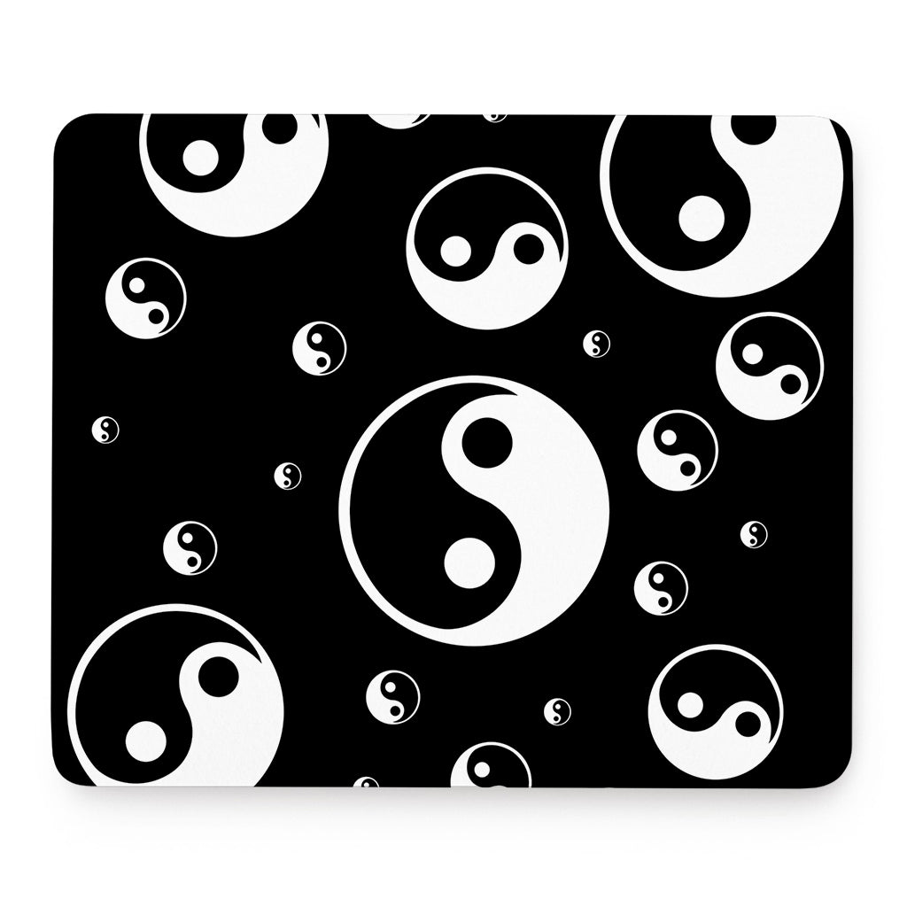 Black And White Yin Yang Pattern Print Mouse Pad