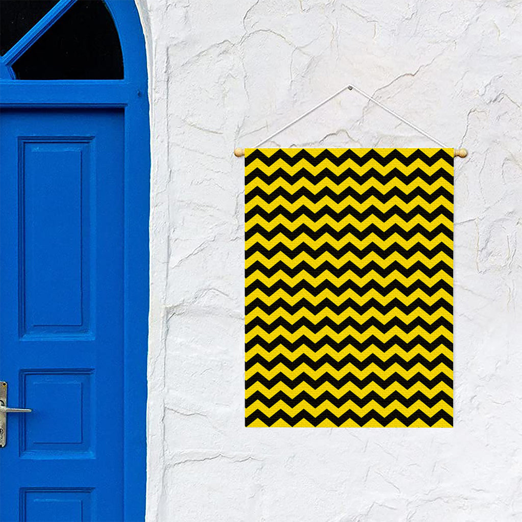 Black And Yellow Zigzag Pattern Print Garden Flag
