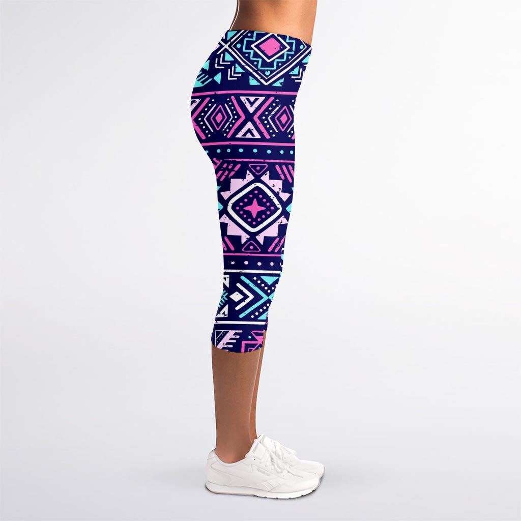 Blue And Pink Aztec Pattern Print Women's Capri Leggings