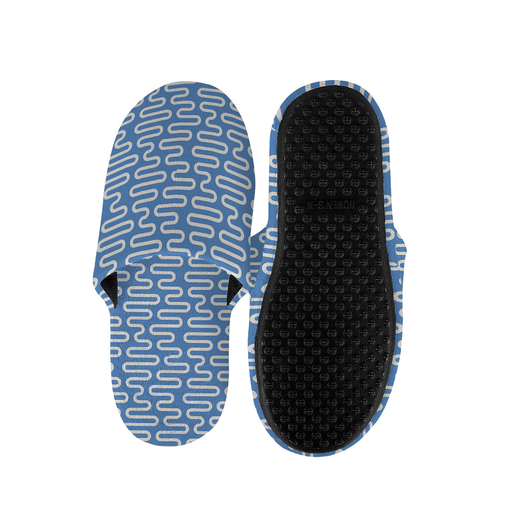 Blue And White DNA Pattern Print Slippers