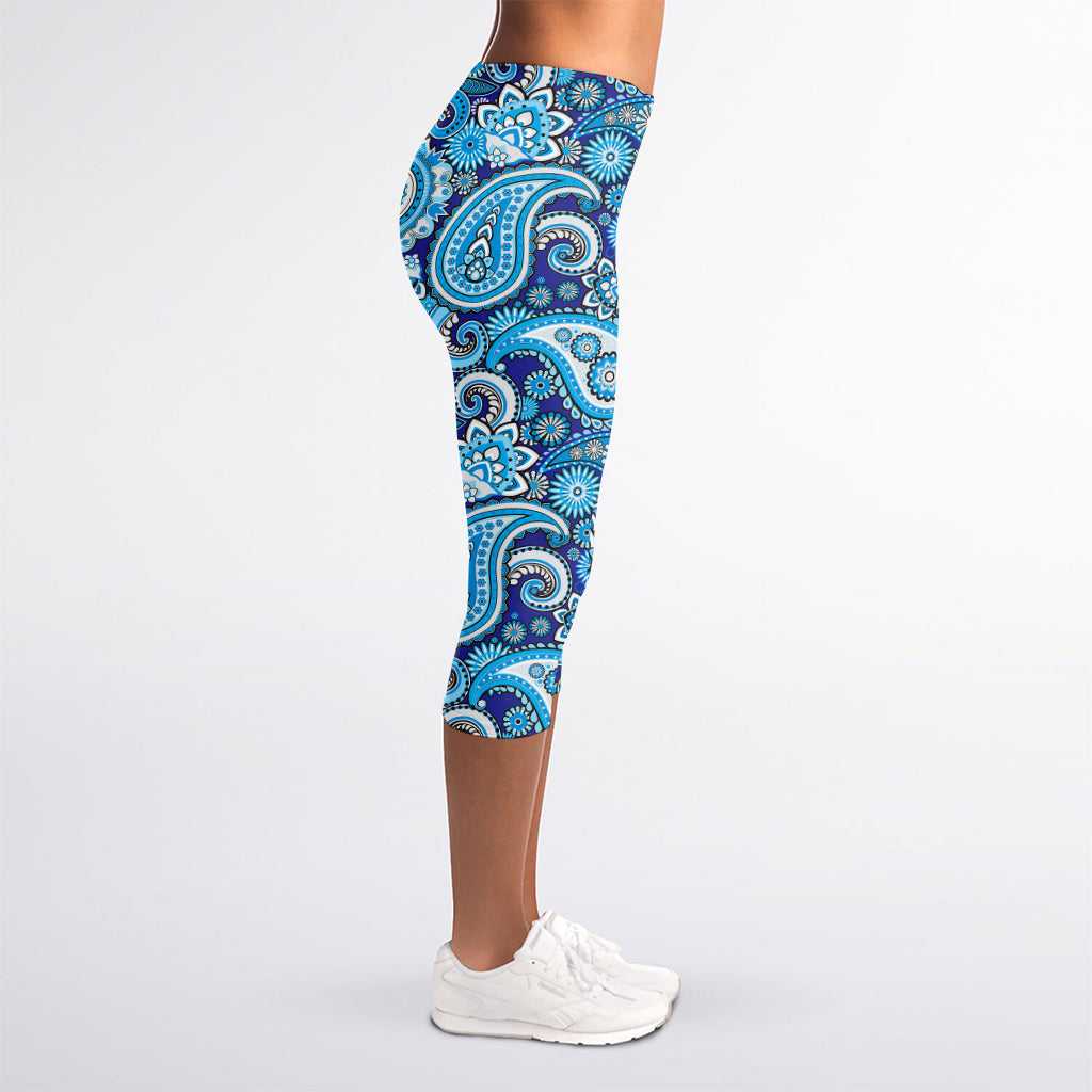 Blue Paisley Pattern Print Women's Capri Leggings