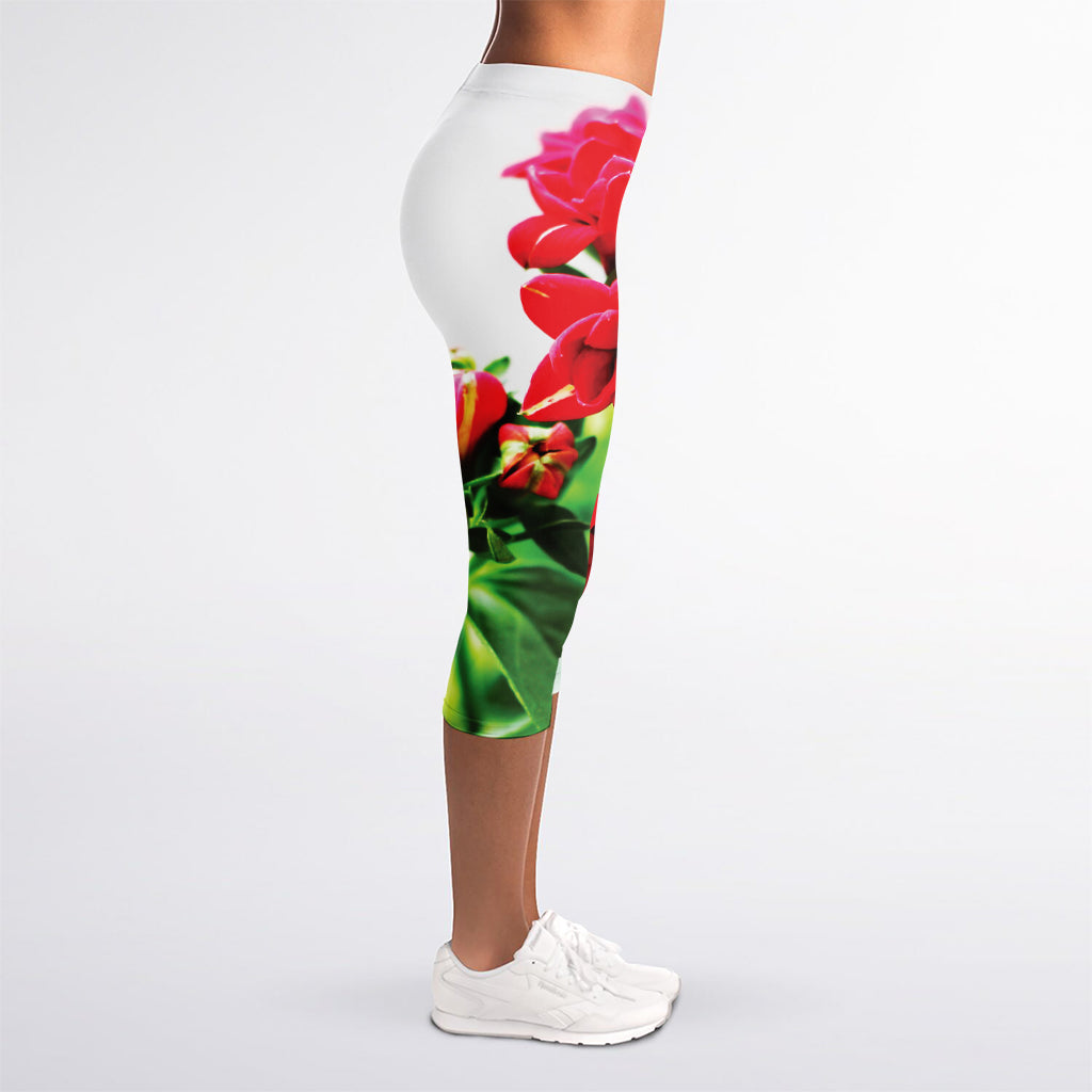 Bouvardia Plant Print Women's Capri Leggings