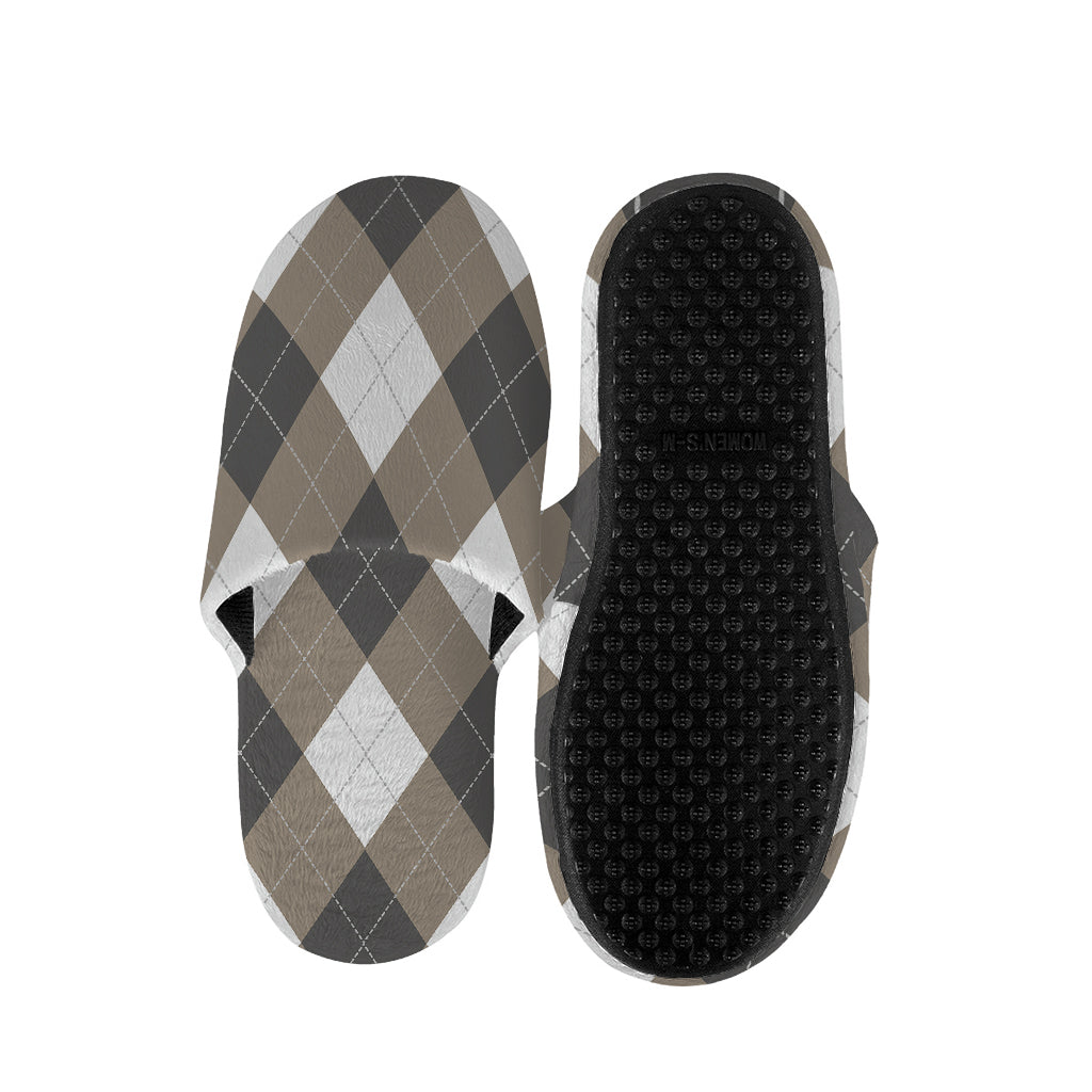 Brown And White Argyle Pattern Print Slippers