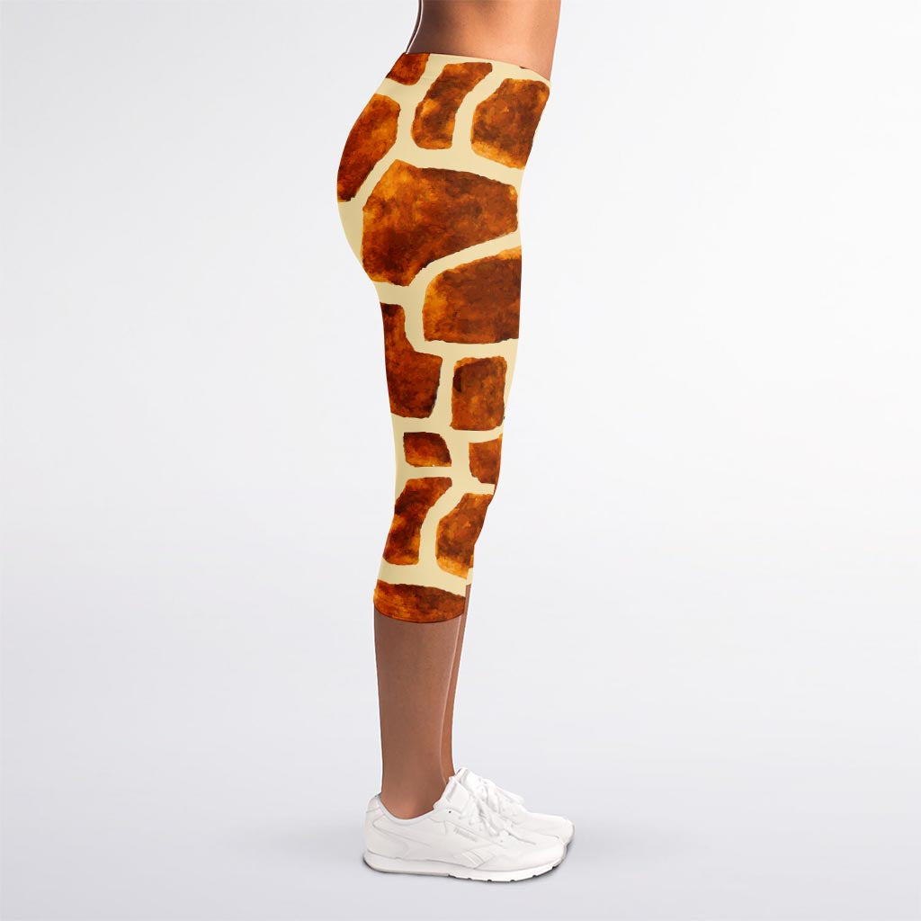 Brown Watercolor Giraffe Pattern Print Women's Capri Leggings