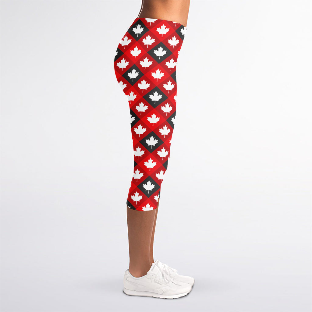 Canada Maple Leaf Pattern Print Women's Capri Leggings