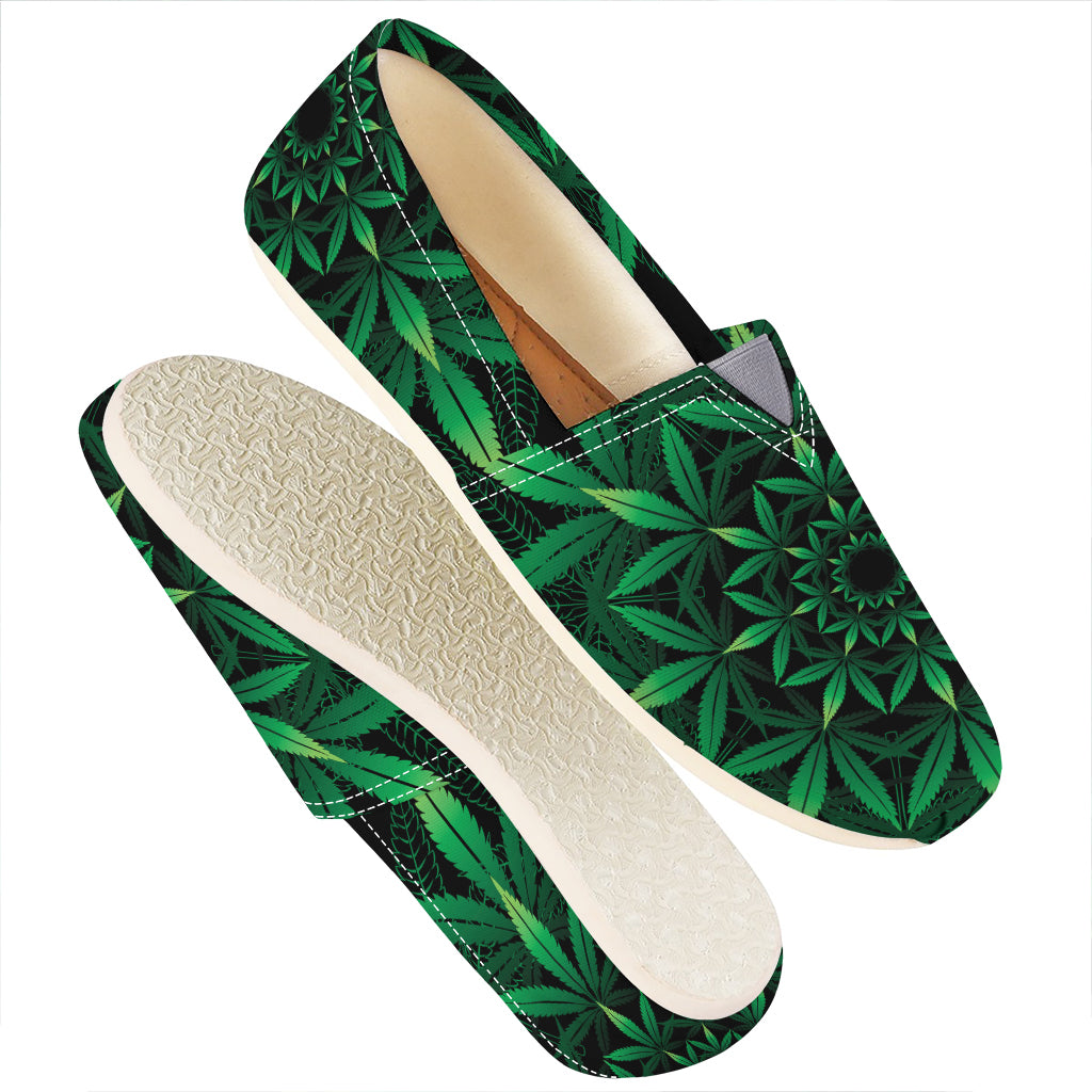 Cannabis Leaf Mandala Print Casual Shoes