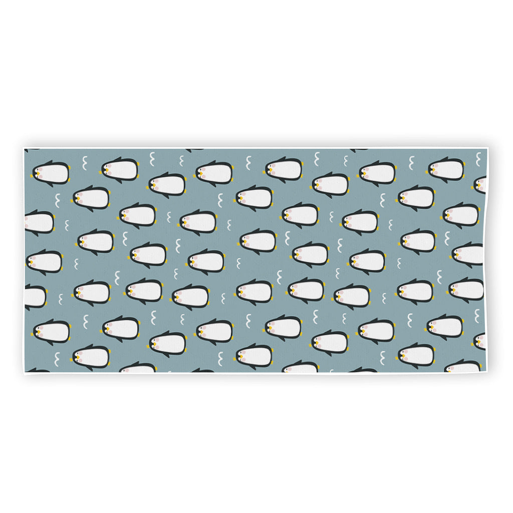 Cartoon Emperor Penguin Pattern Print Beach Towel