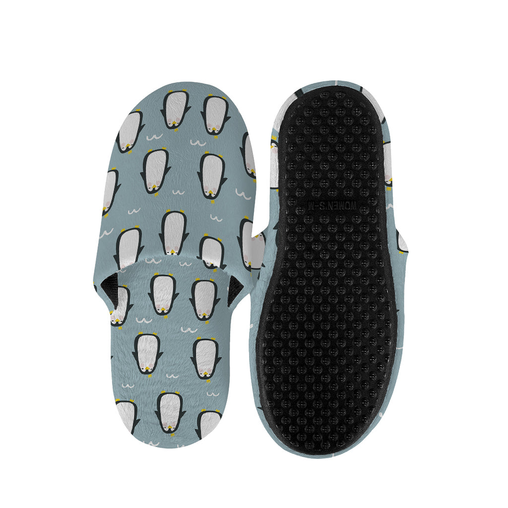 Cartoon Emperor Penguin Pattern Print Slippers