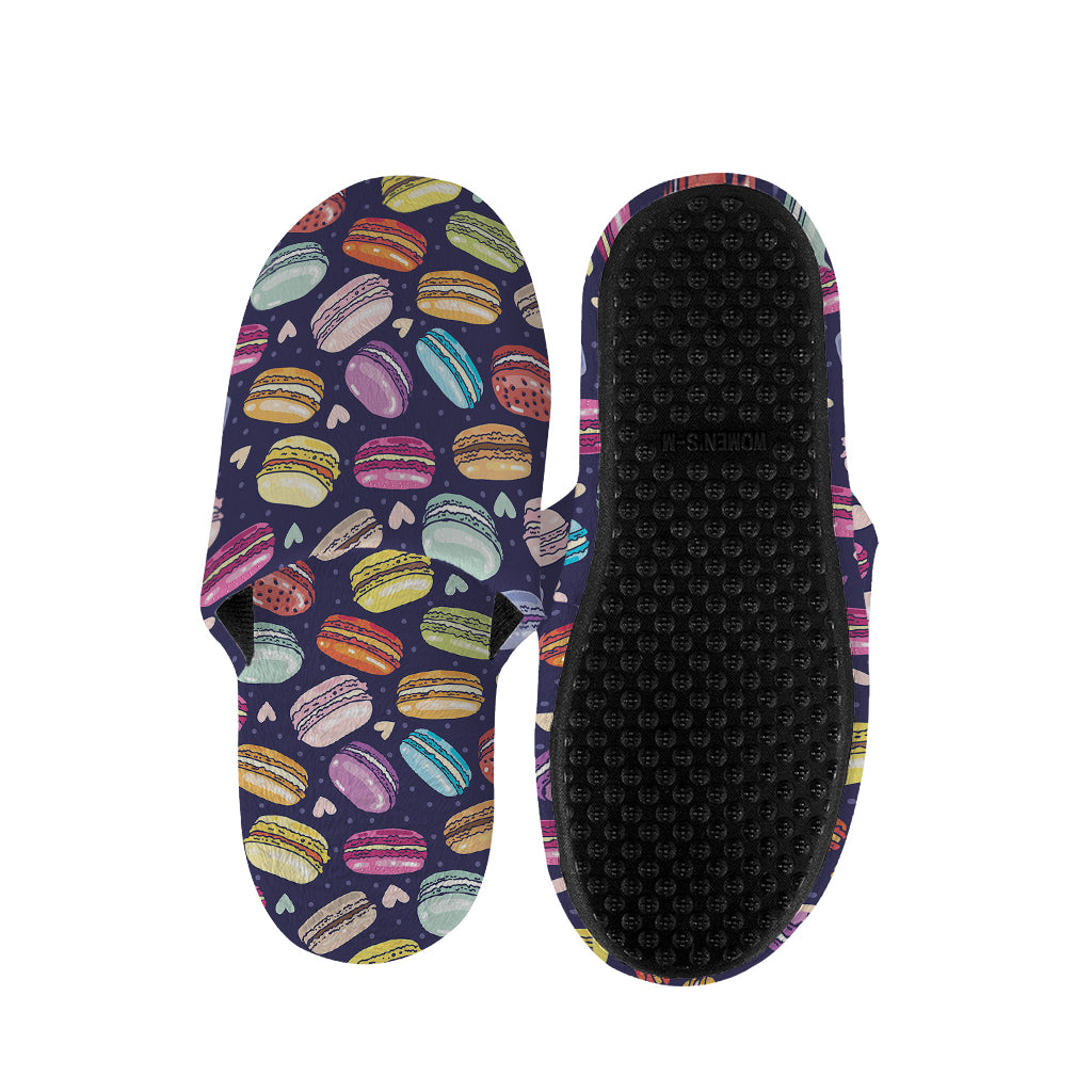 Cartoon Macaron Pattern Print Slippers