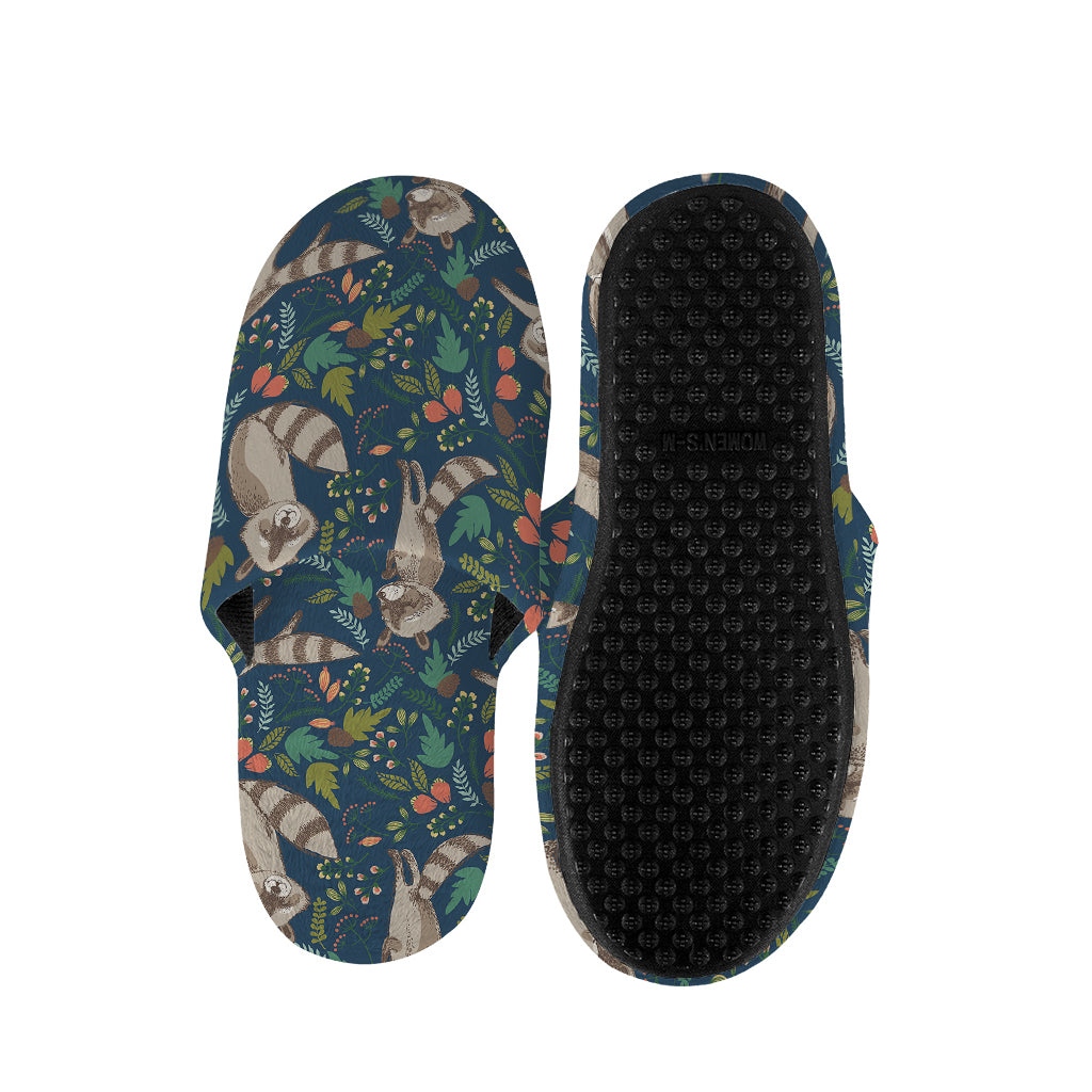Cartoon Raccoon Pattern Print Slippers