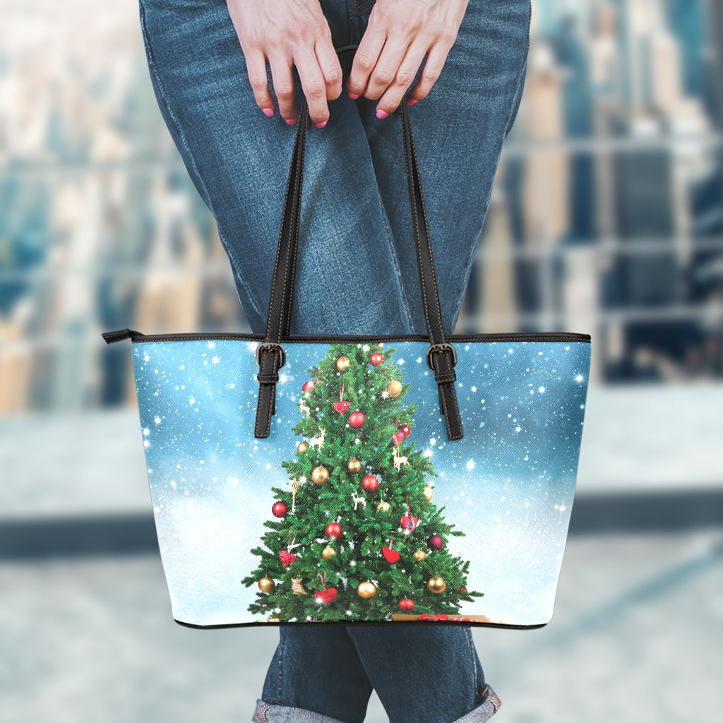 Christmas Tree And Snow Print Leather Tote Bag