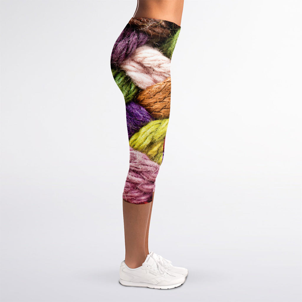 Colorful Wool Yarns Print Women's Capri Leggings