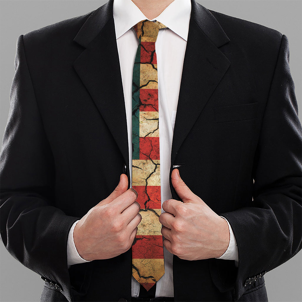 Cracked American Flag Print Necktie