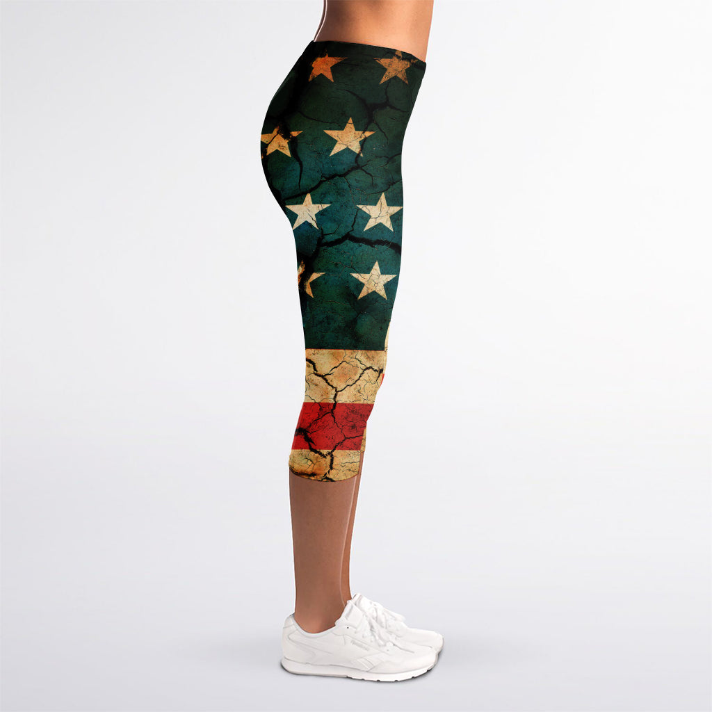Cracked American Flag Print Women's Capri Leggings