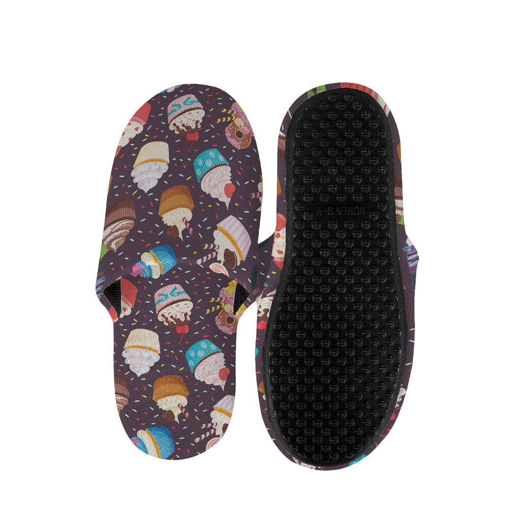 Cute Cupcake Pattern Print Slippers