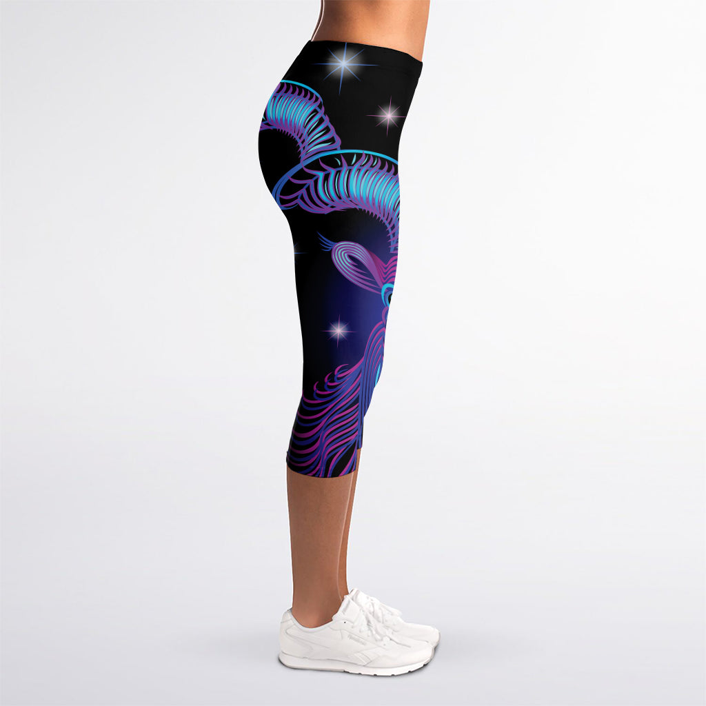Dark Capricorn Zodiac Sign Print Women's Capri Leggings
