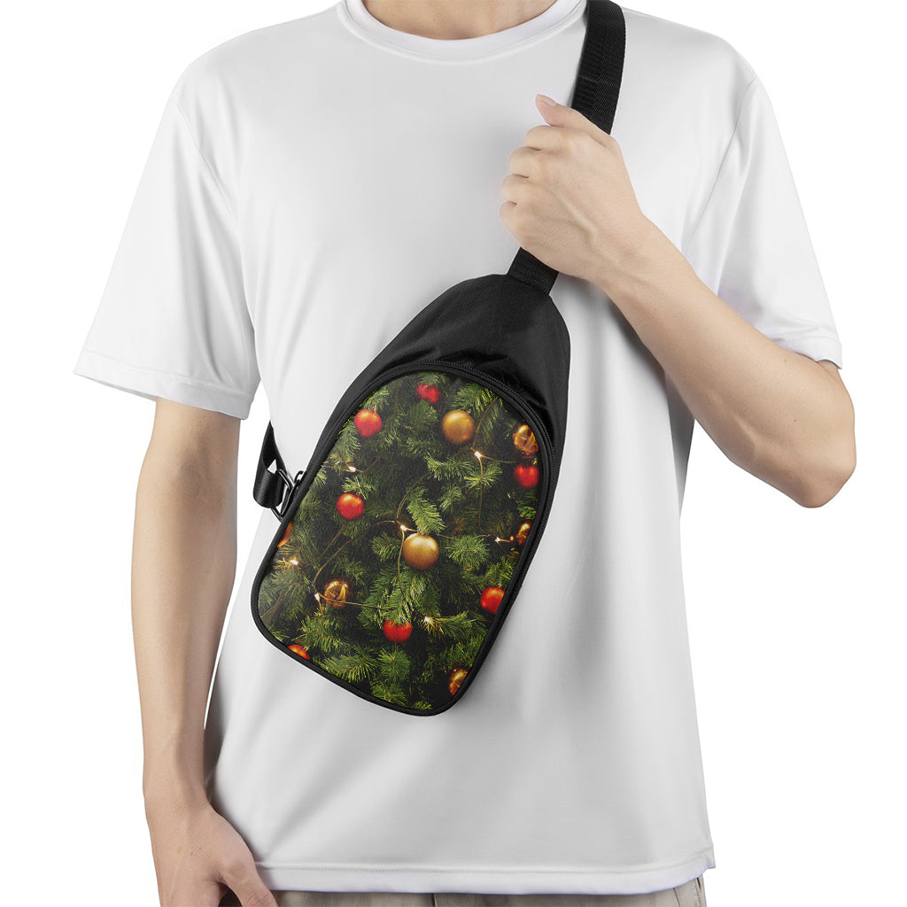 Decorated Christmas Tree Print Chest Bag