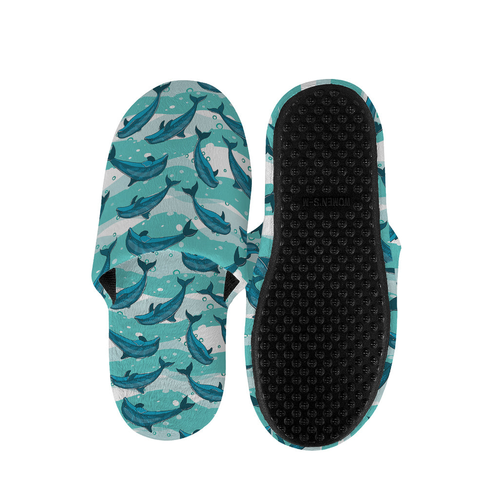 Dolphins In The Ocean Pattern Print Slippers