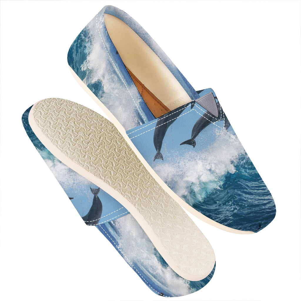 Dolphins Jumping Over Waves Print Casual Shoes