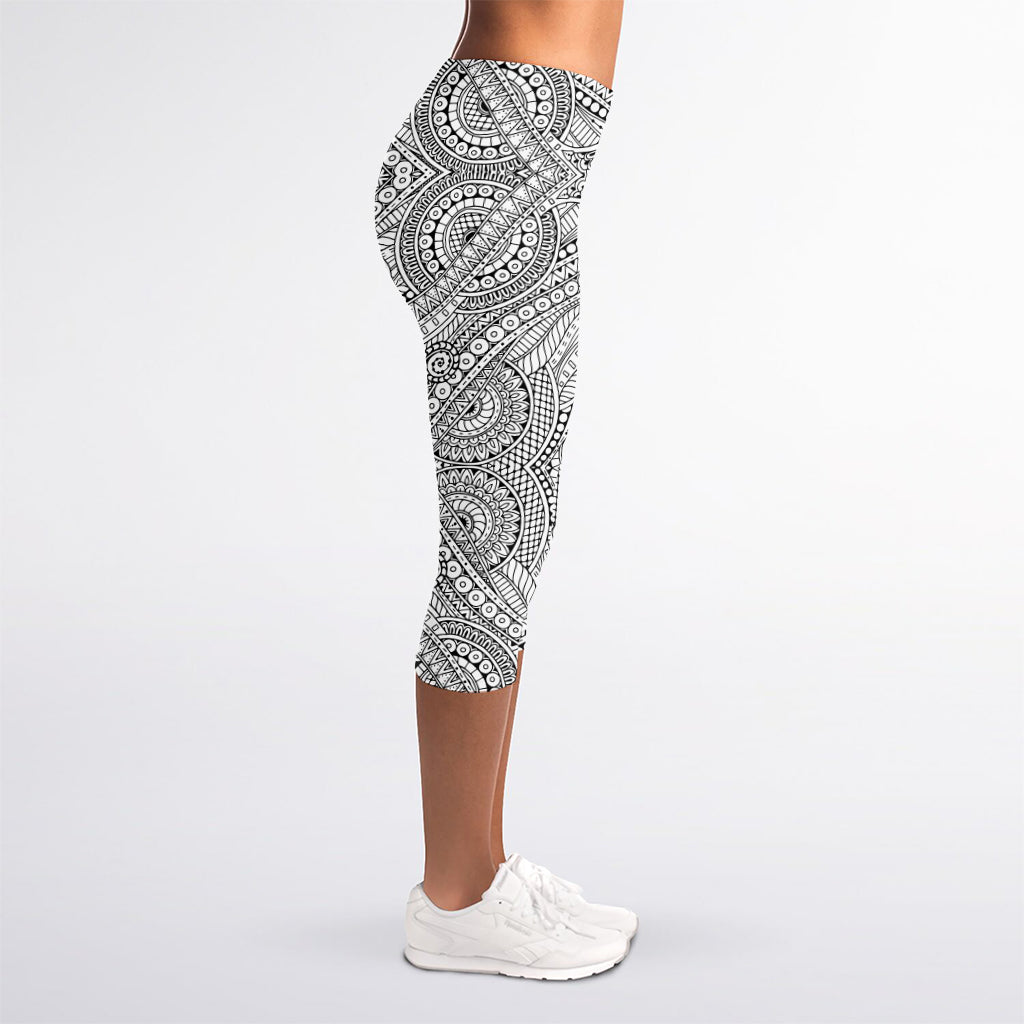 Ethnic Zentangle Pattern Print Women's Capri Leggings