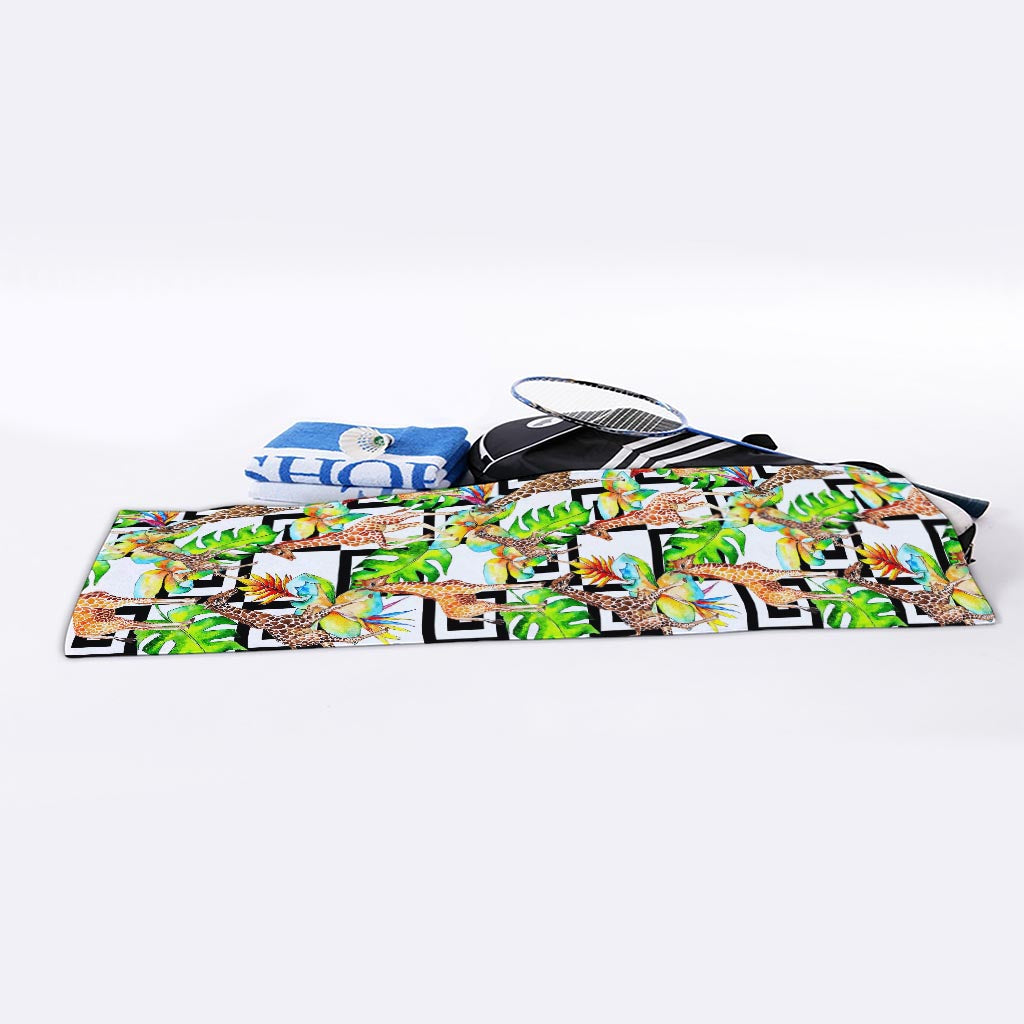 Exotic Tropical Giraffe Pattern Print Sports Towel