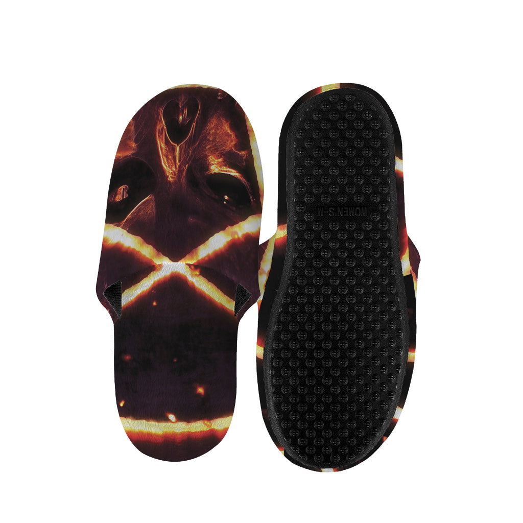 Flame Satanic Pentagram Print Slippers