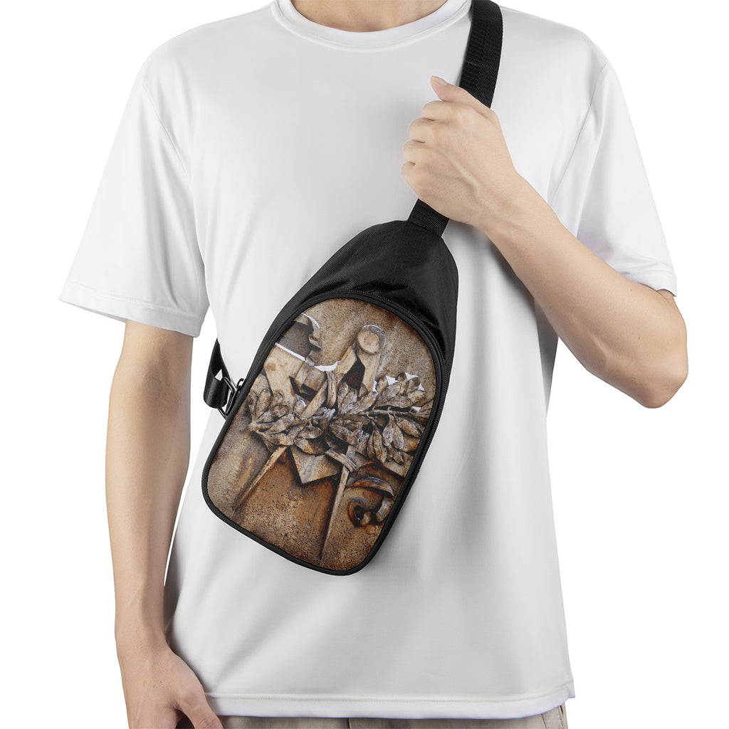 Freemasonry Emblem Print Chest Bag