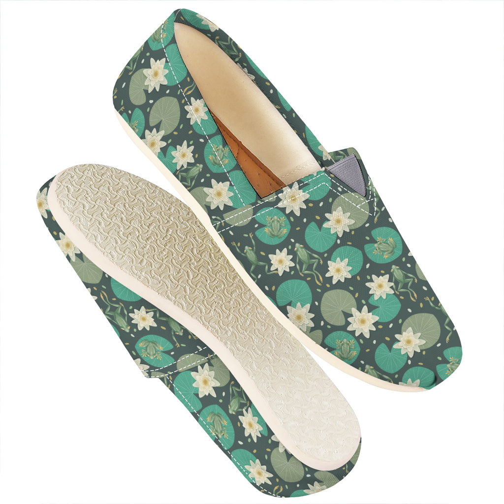 Frogs And Water Lilies Pattern Print Casual Shoes