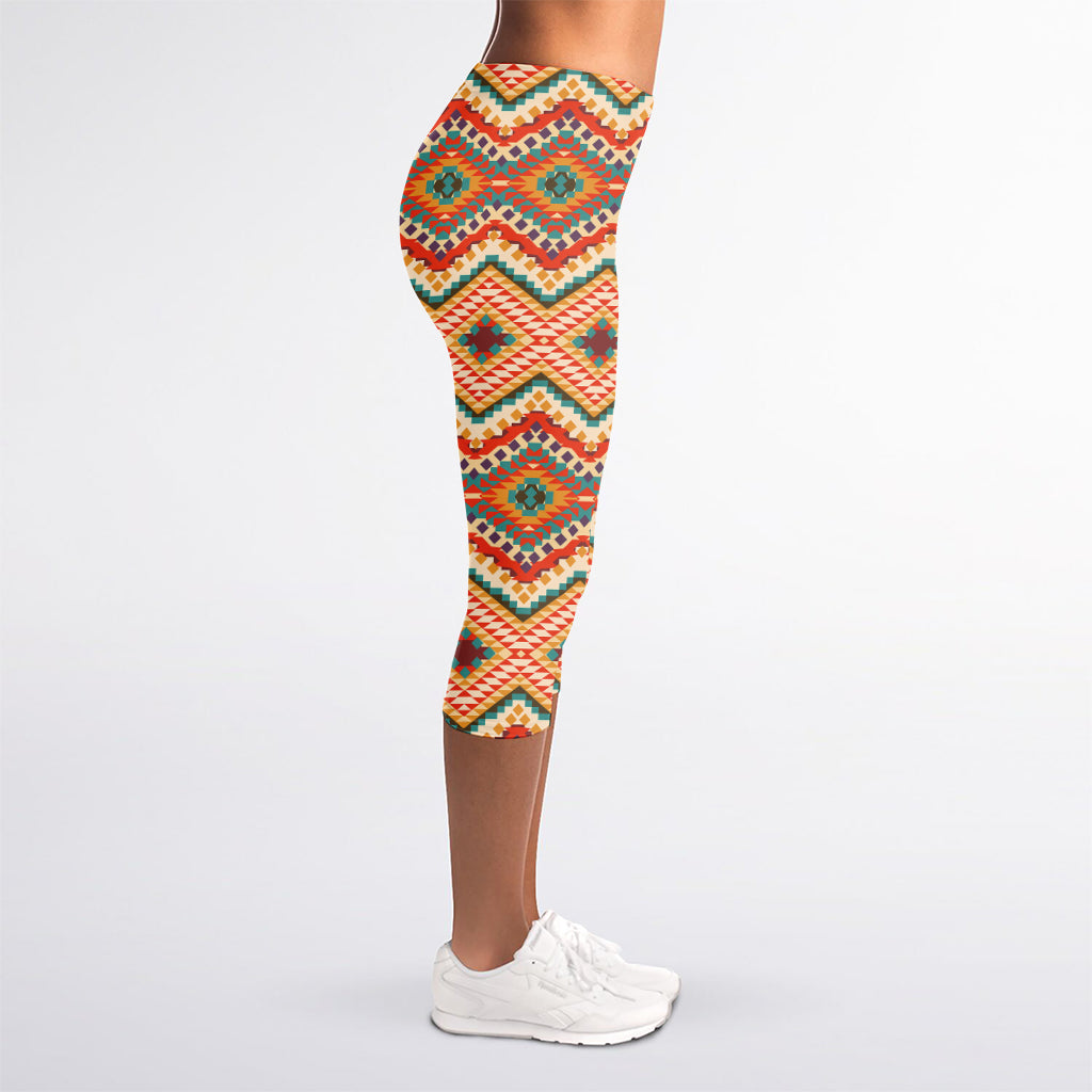 Geometric Navajo Pattern Print Women's Capri Leggings