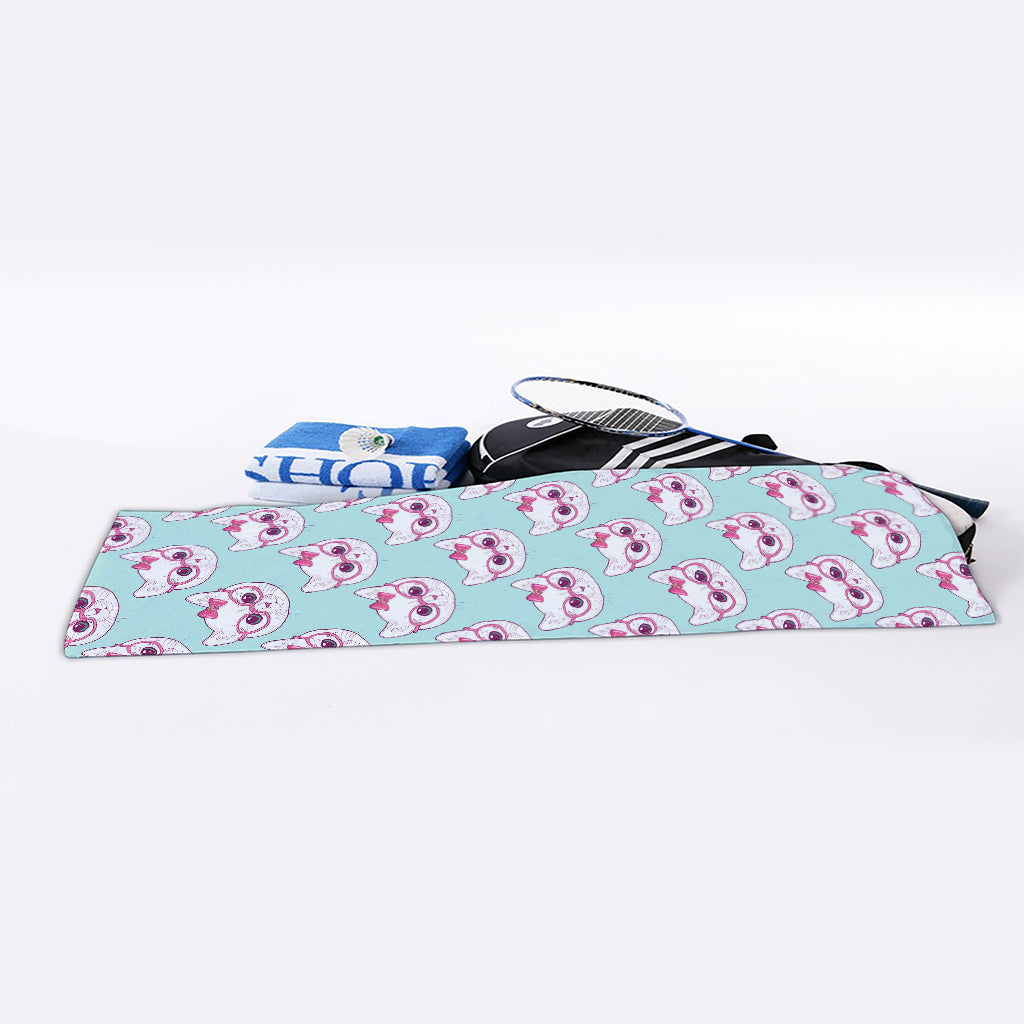 Girly Cat With Glasses Pattern Print Sports Towel