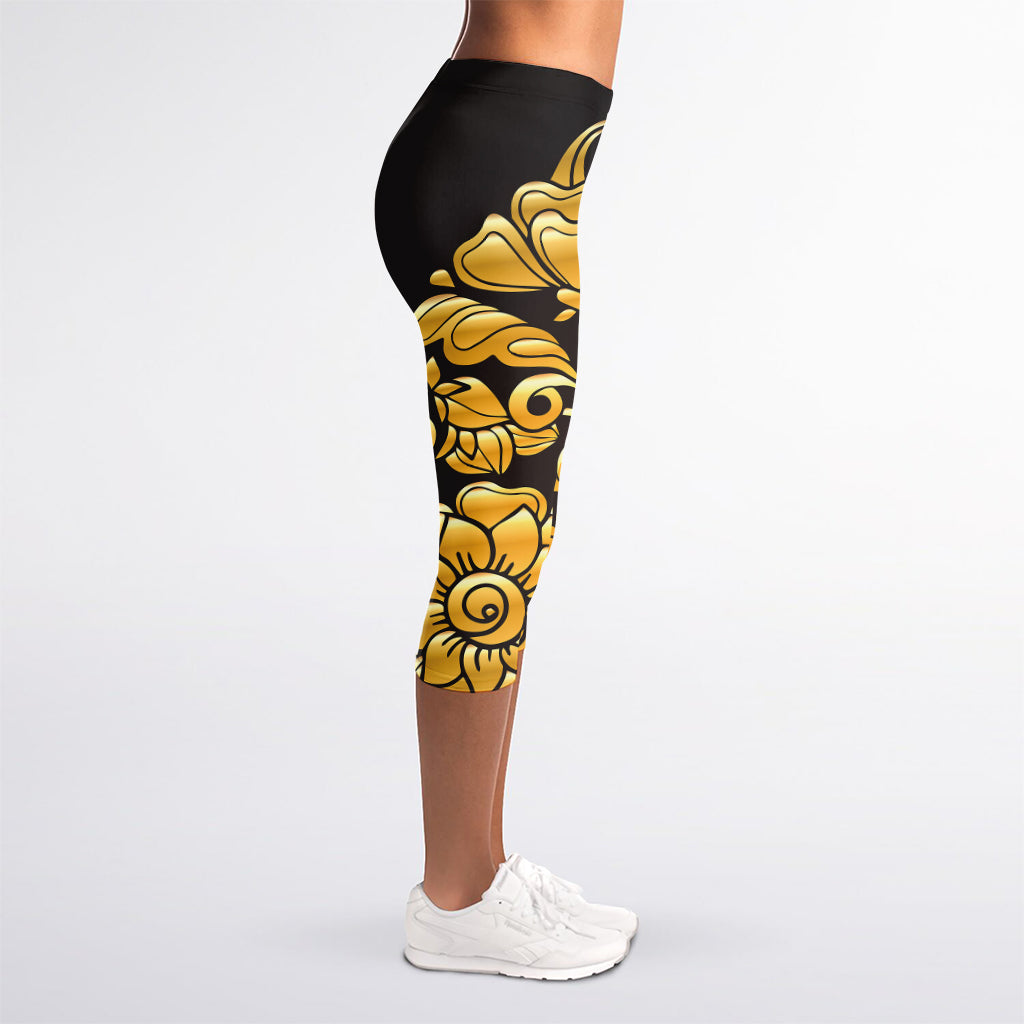 Gold Easter Egg Print Women's Capri Leggings