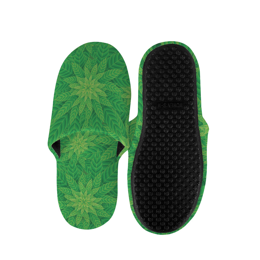 Green Cannabis Leaf Pattern Print Slippers