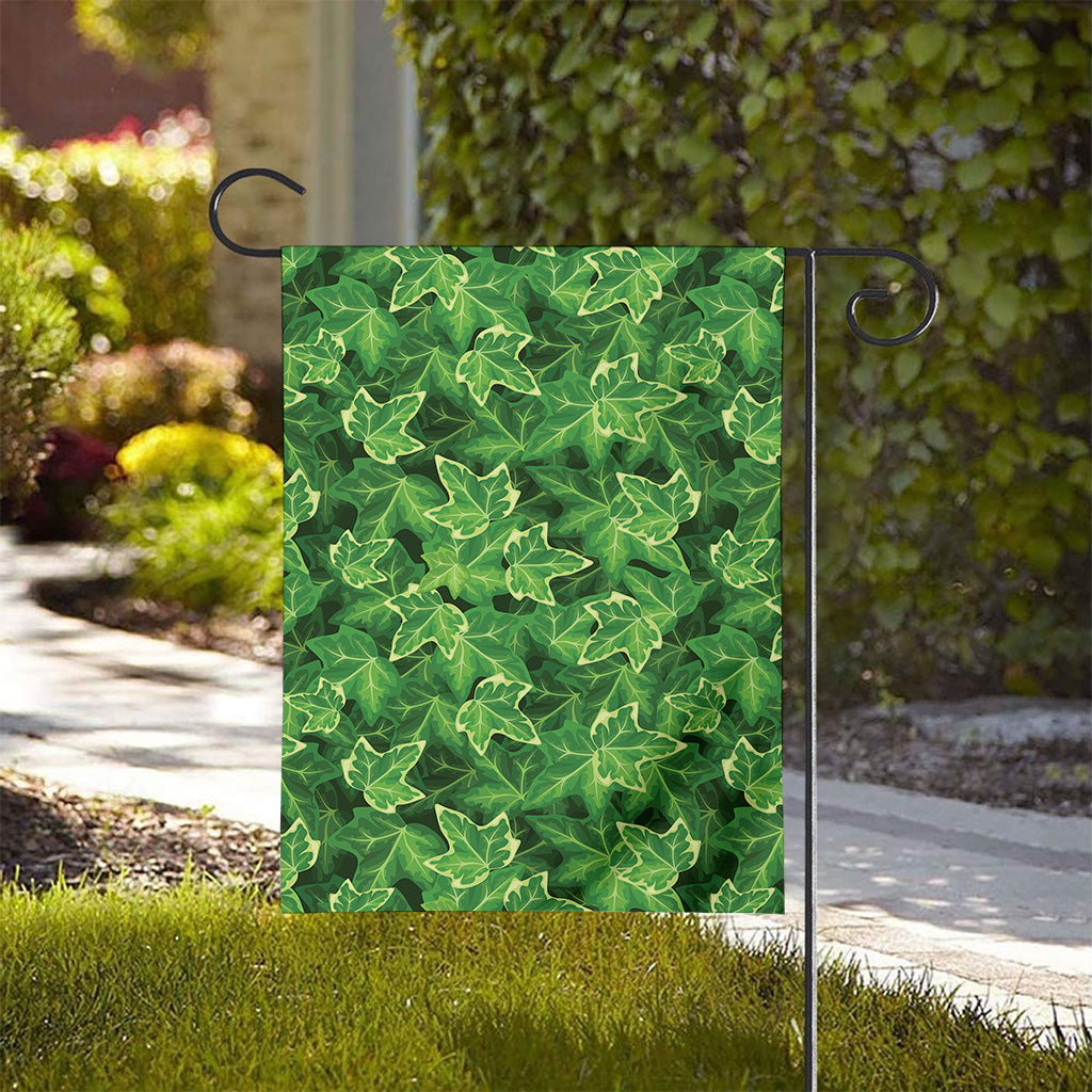 Green Ivy Leaf Pattern Print House Flag
