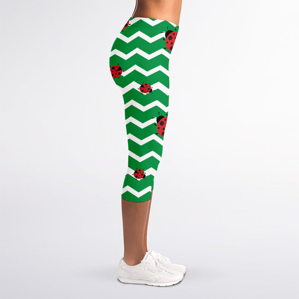 Green Zigzag Ladybird Pattern Print Women's Capri Leggings