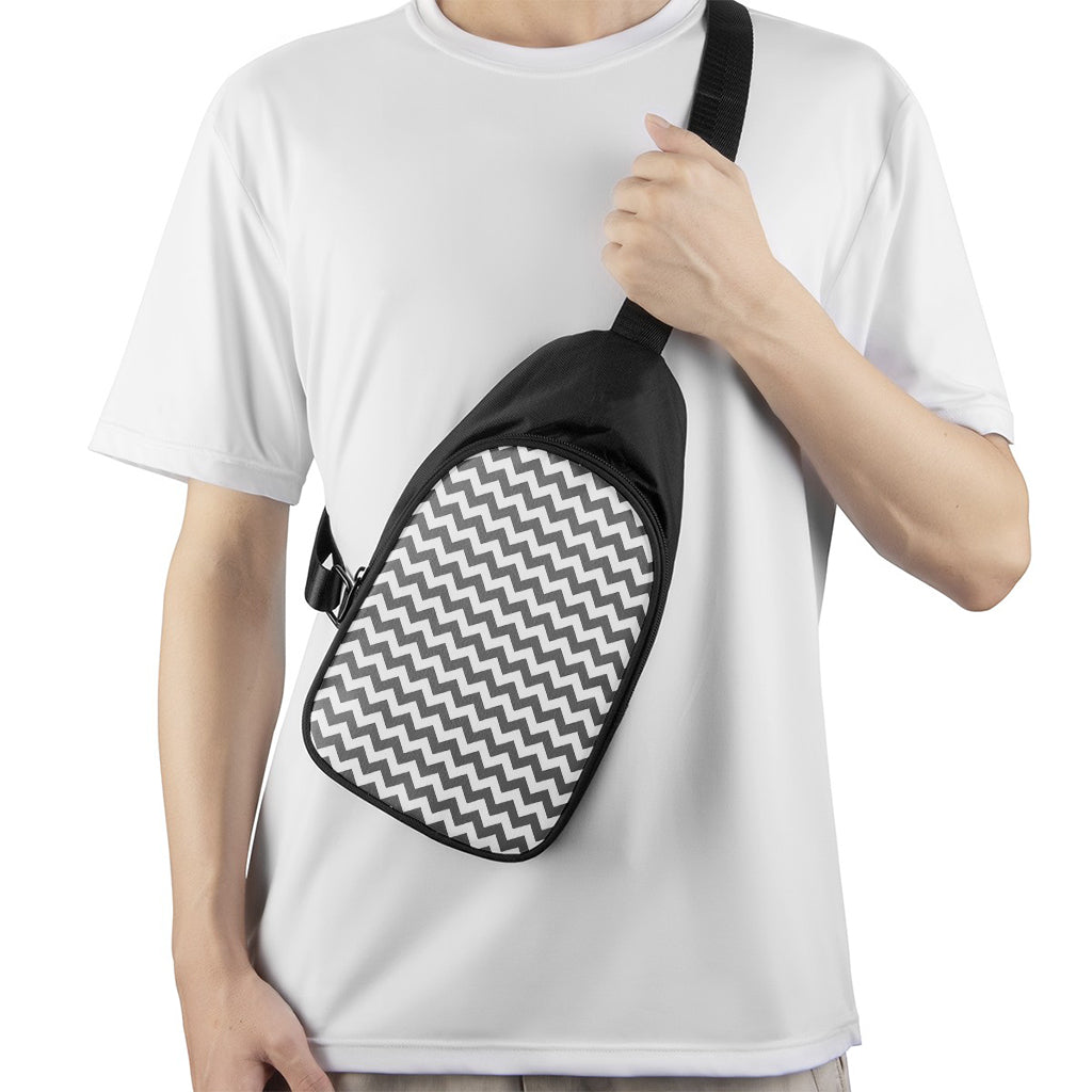 Grey And White Chevron Pattern Print Chest Bag