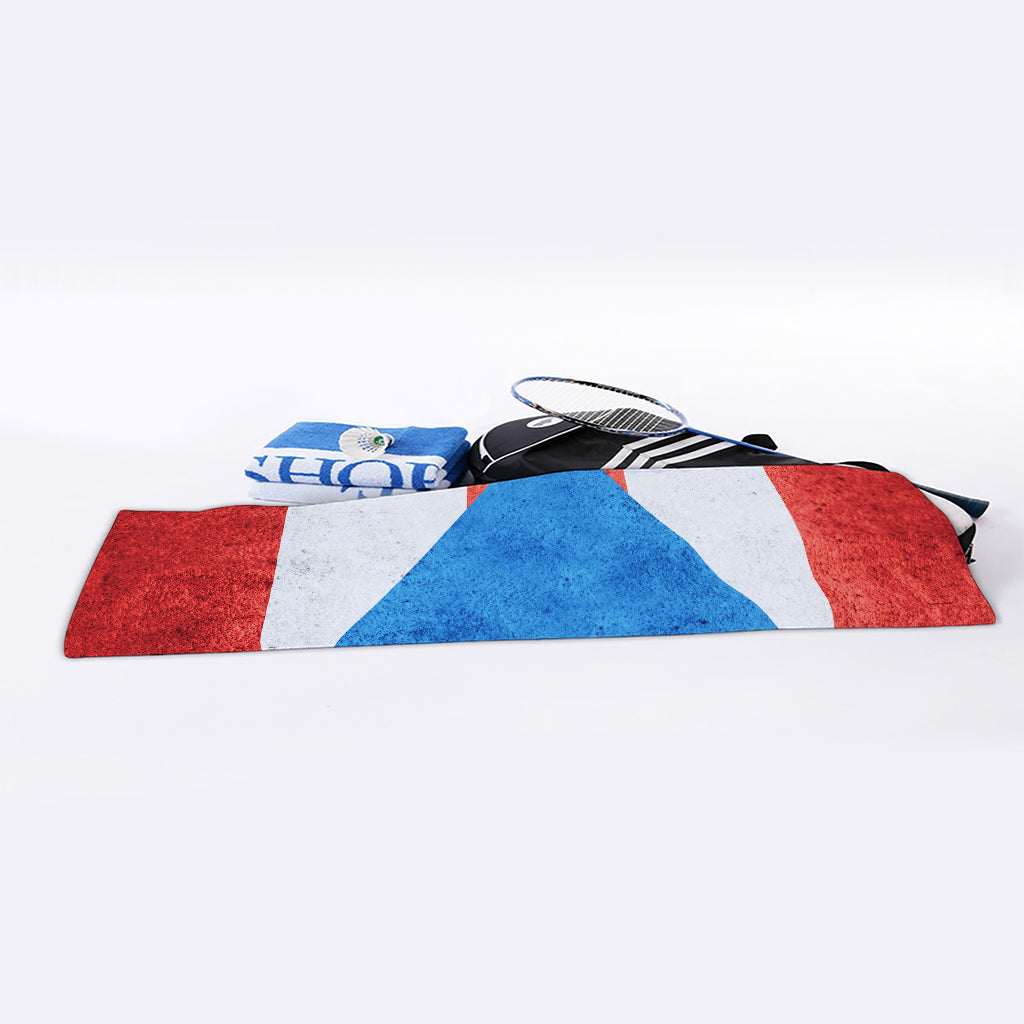 Grunge Puerto Rican Flag Print Sports Towel