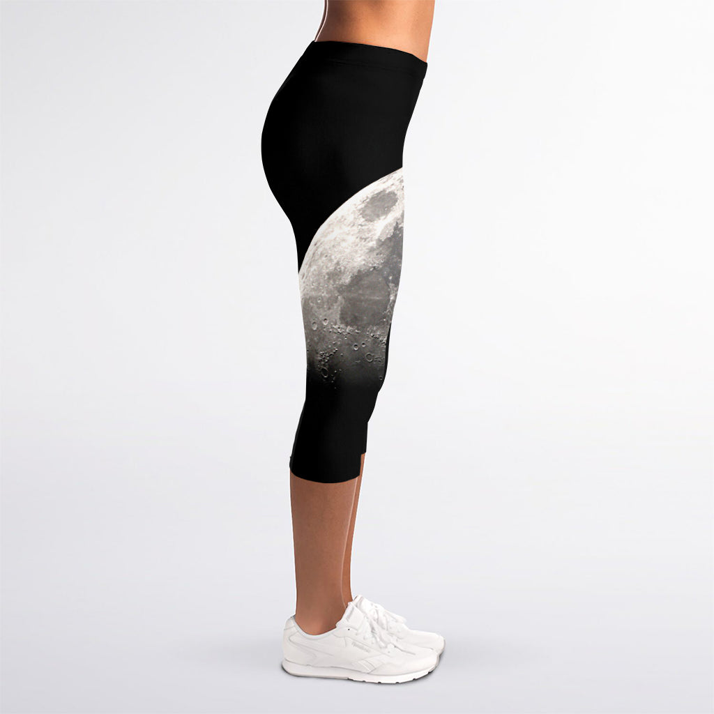 Half Moon Print Women's Capri Leggings