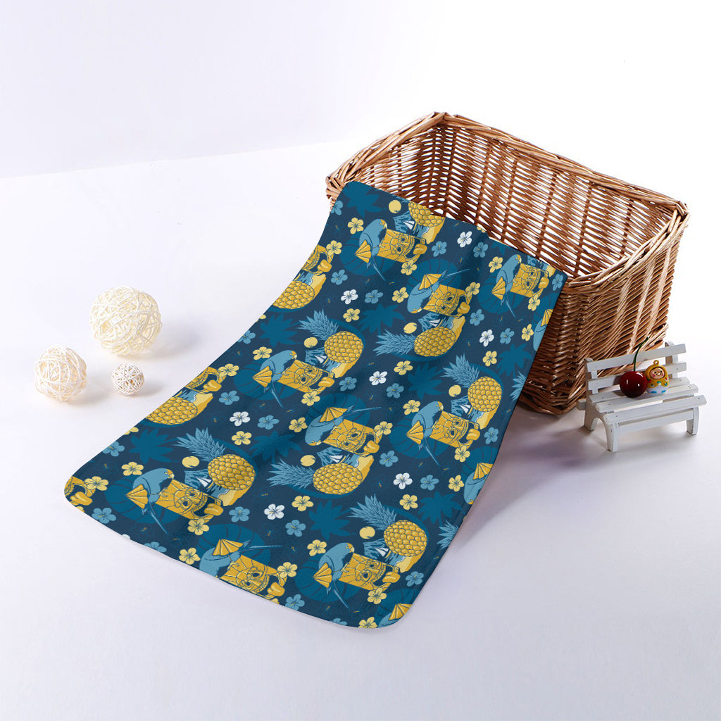 Hawaiian Tiki Pattern Print Towel