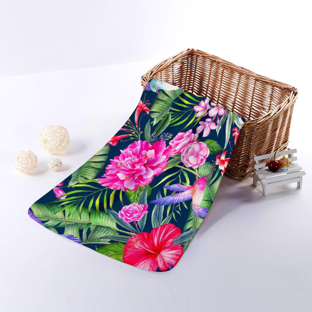 Hawaiian Tropical Birds Pattern Print Towel