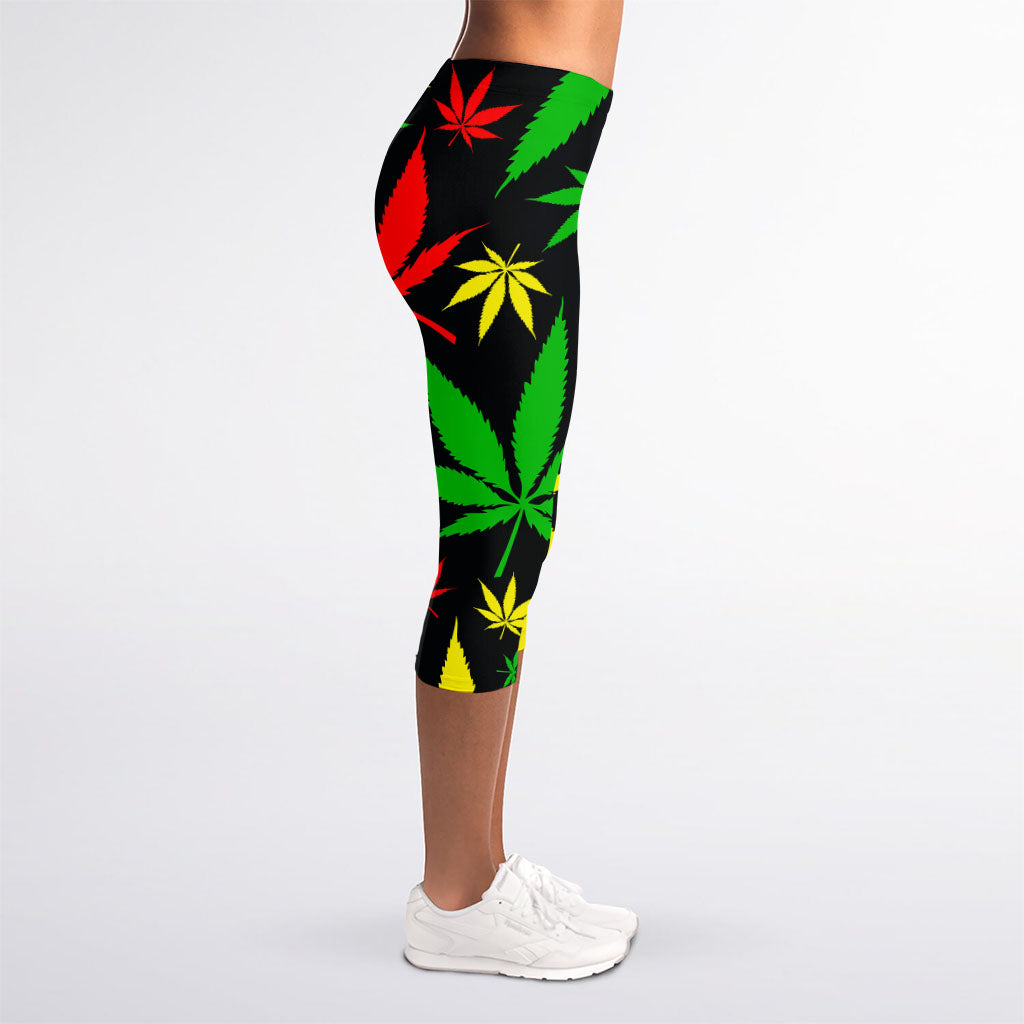 Hemp Leaves Reggae Pattern Print Women's Capri Leggings