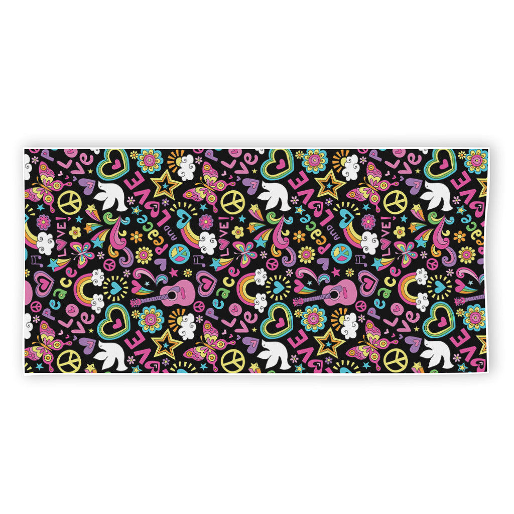 Hippie Peace Sign And Love Pattern Print Beach Towel