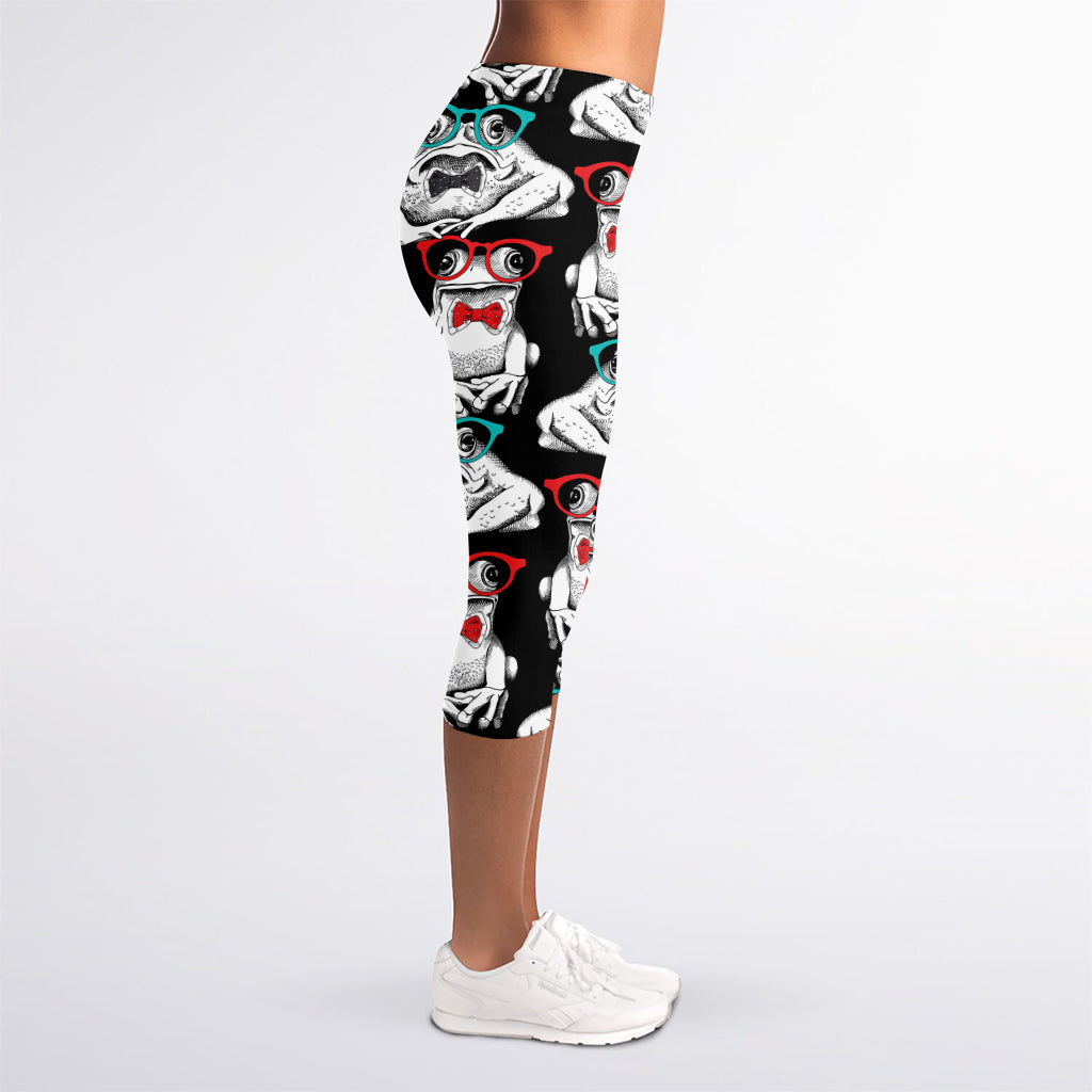 Hipster Frog Pattern Print Women's Capri Leggings