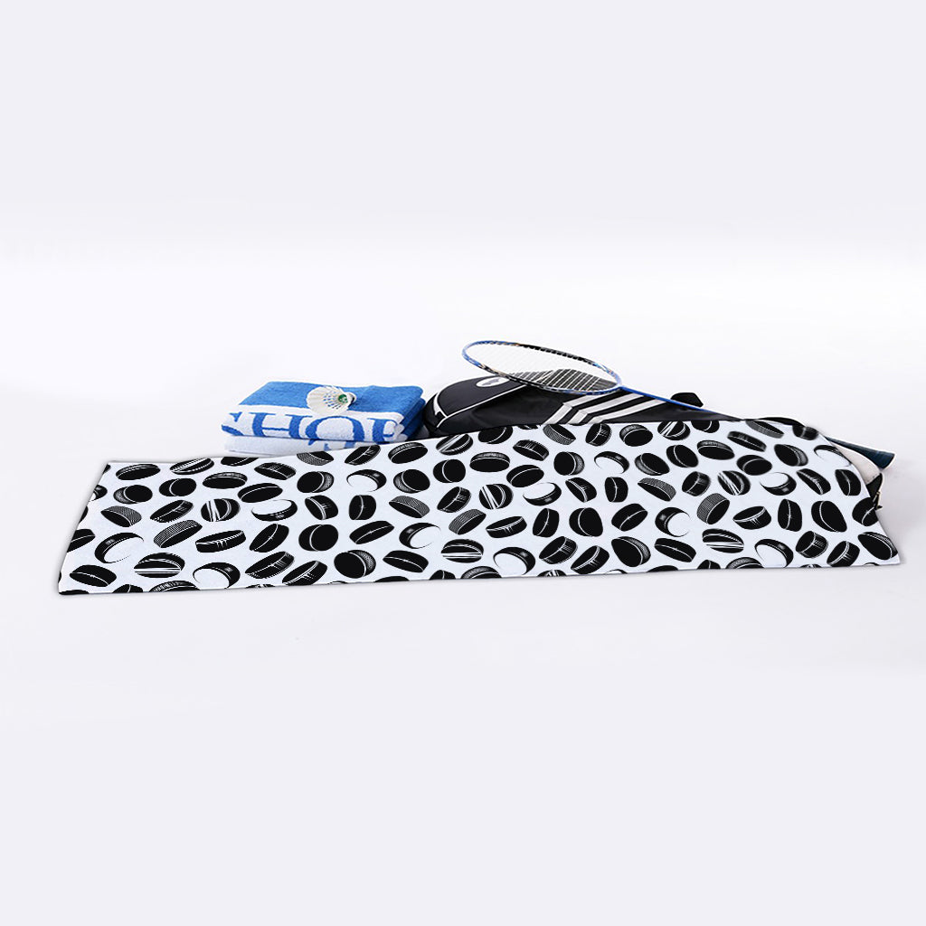 Hockey Puck Pattern Print Sports Towel